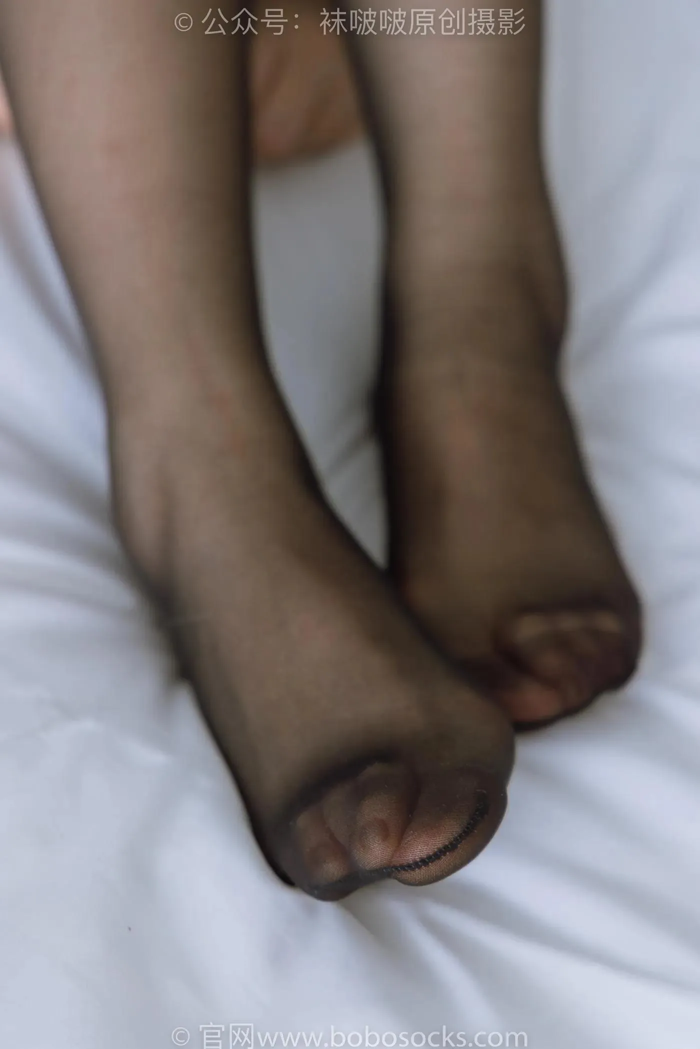 [BoBoSocks袜啵啵]NO.185 周周-ol制服、高跟鞋、黑丝 [140P]插图
